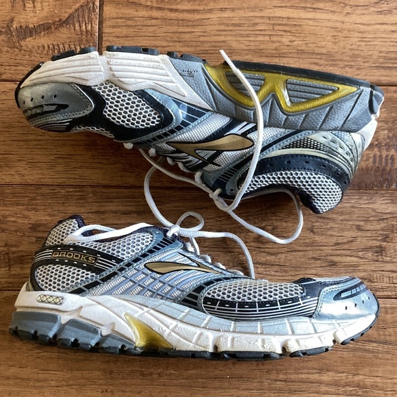 brooks beast running shoes clearance
